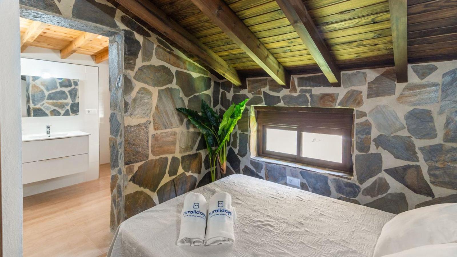 Cabana De Piedra El Borge By Ruralidays Moclinejo Exterior photo